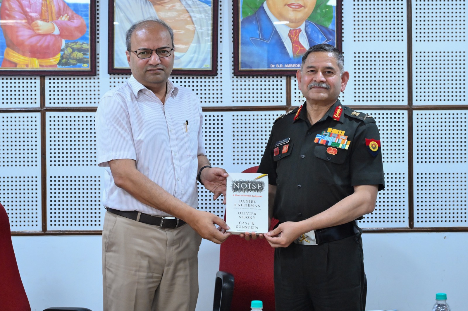 Vice Chief of Indian Army visits IIT Kanpur